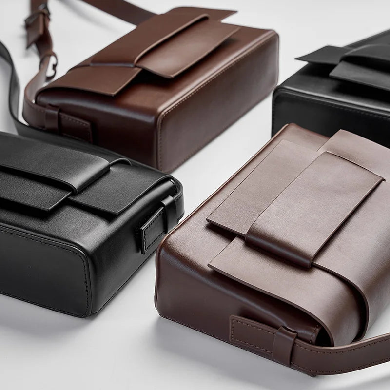MATHILDE — Sac Bandoulière Femme · Cuir Véritable · Forme Boxy à Rabat