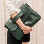ANOUK — Pochette Enveloppe Femme · Matière Vegan · Grand Format avec Bandoulière