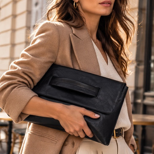 ANOUK — Pochette Enveloppe Femme · Matière Vegan · Grand Format avec Bandoulière